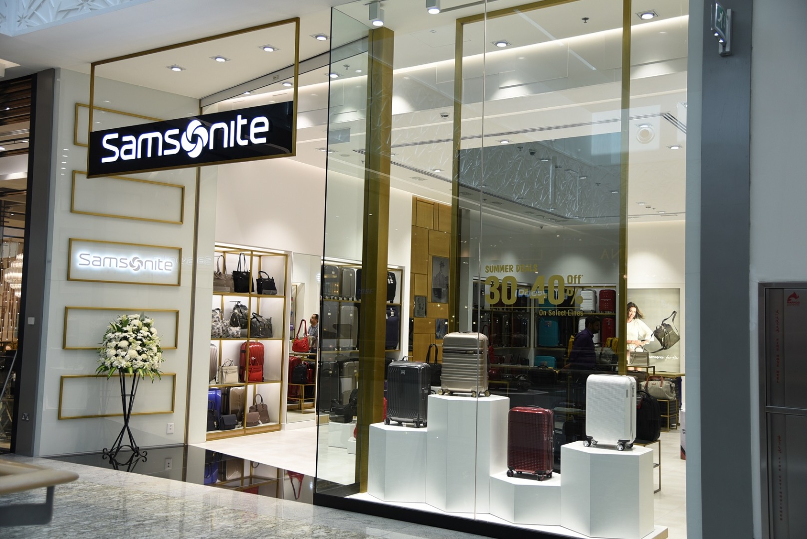 samsonite mall of the emirates